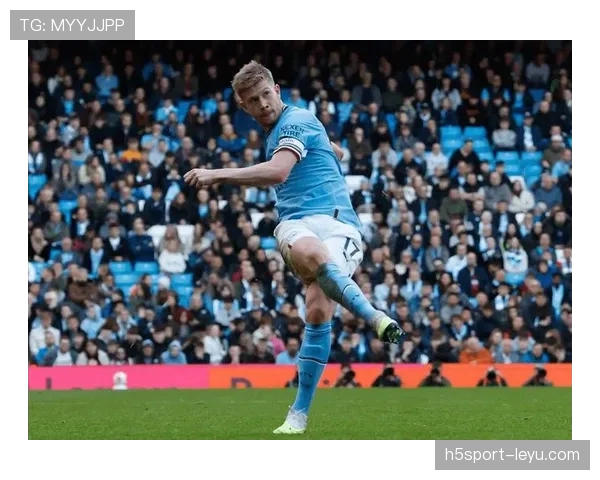 德布劳内精准调度对决梅西梦幻舞步，足坛双星演绎天才交响