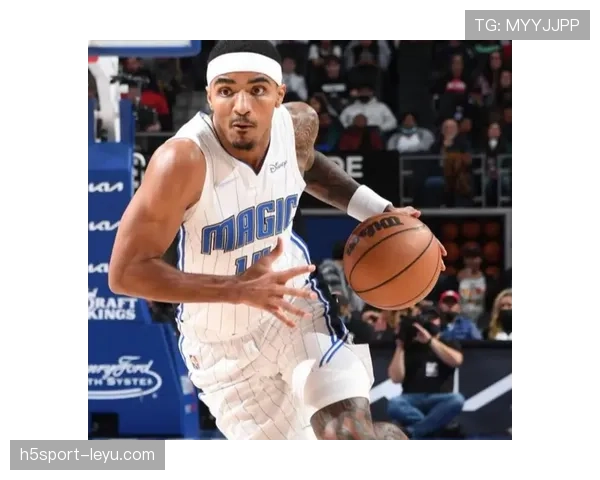 里昂队新赛季强势开局，球迷热盼精彩表现