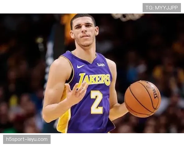 恩里克边后卫角色本赛季表现稳健，攻防两端持续提升