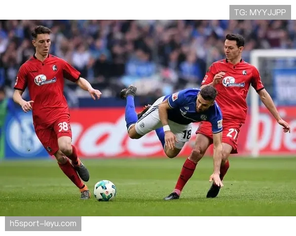 德甲阿诺德中场表现稳健，组织调度能力持续提升